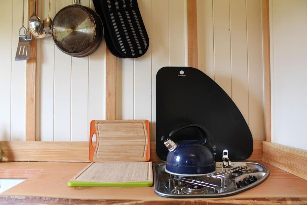 The Shepherds Hut Shrewsbury Exterior photo